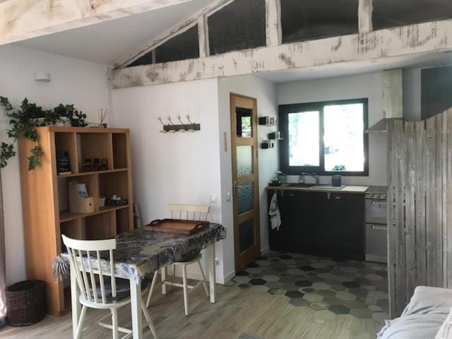 La Brindille Petit Mas Provencal Meuble De Tourisme 3 Etoiles 2-3 Personnes 1 Piece 30 M2 Tout Confort Lisiere Foret Jardin Jacuzzi Piscine Saint-Paul-en-Forêt Zewnętrze zdjęcie