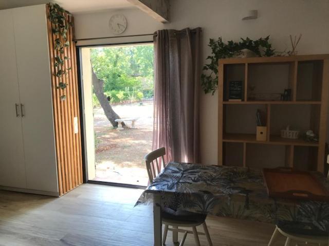 La Brindille Petit Mas Provencal Meuble De Tourisme 3 Etoiles 2-3 Personnes 1 Piece 30 M2 Tout Confort Lisiere Foret Jardin Jacuzzi Piscine Saint-Paul-en-Forêt Zewnętrze zdjęcie